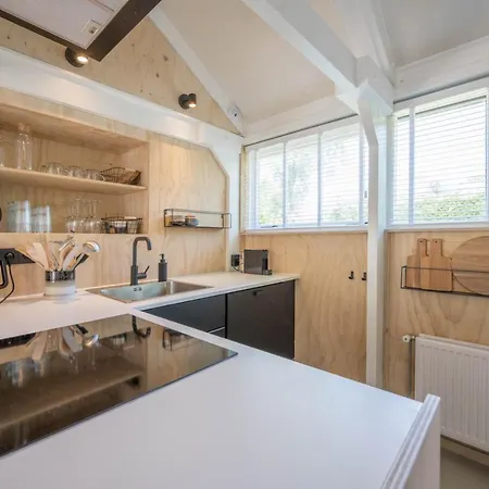 't Vrijhofje, Stijlvolle Vakantiewoning Nabij En Duinen Warmenhuizen