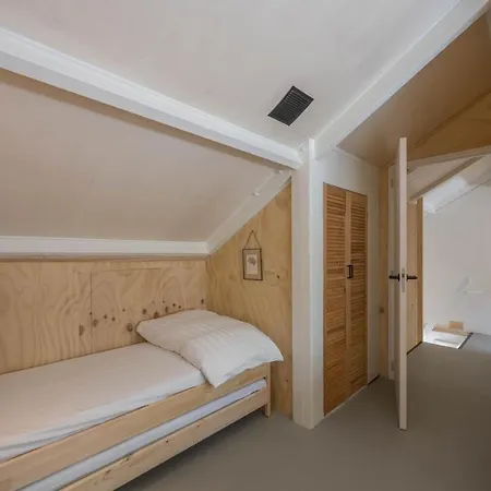 't Vrijhofje, Stijlvolle Vakantiewoning Nabij En Duinen Holiday home *