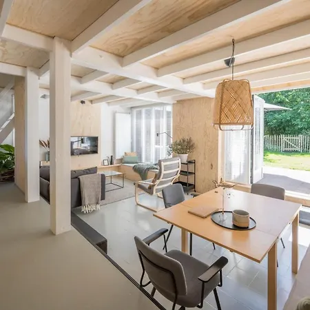 't Vrijhofje, Stijlvolle Vakantiewoning Nabij En Duinen Warmenhuizen